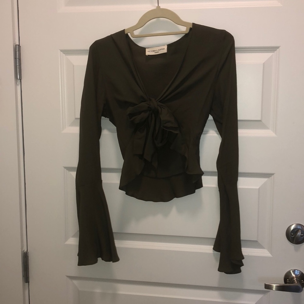 Army green belle sleeve crop top